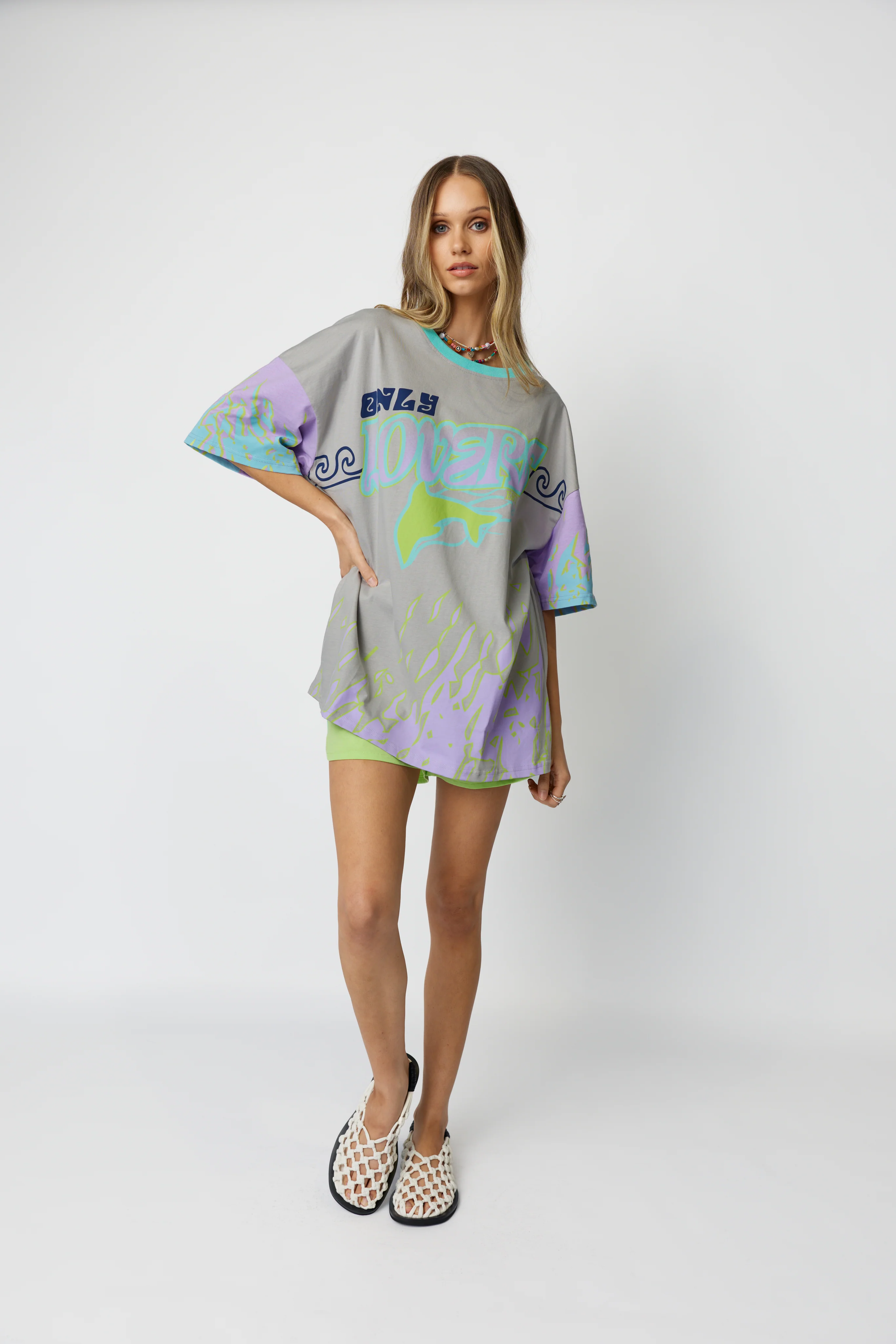 Wave Racer Tee ~ Silver - Image 7
